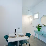 Rays Of Sun - Apartment